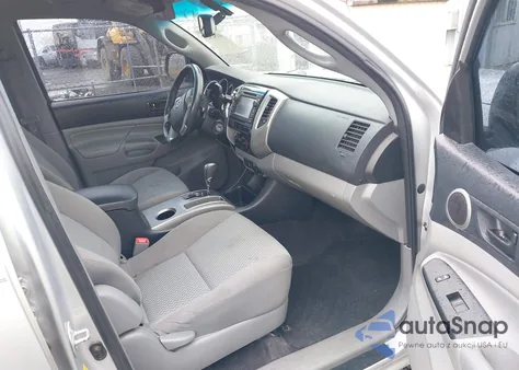 2013 Toyota Tacoma Prerunner z USA, uszkodzony, nr VIN 5TFJX4GN9DX025940